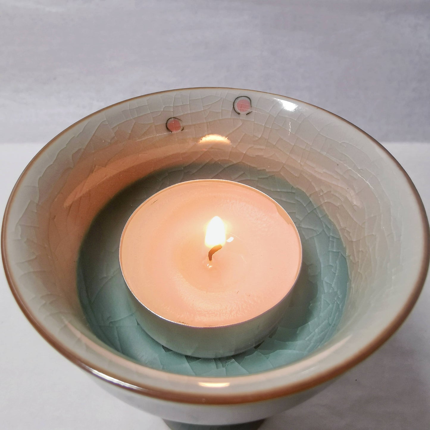 Crackle Glaze Hand-Painted Magnolia Tea Light Holder